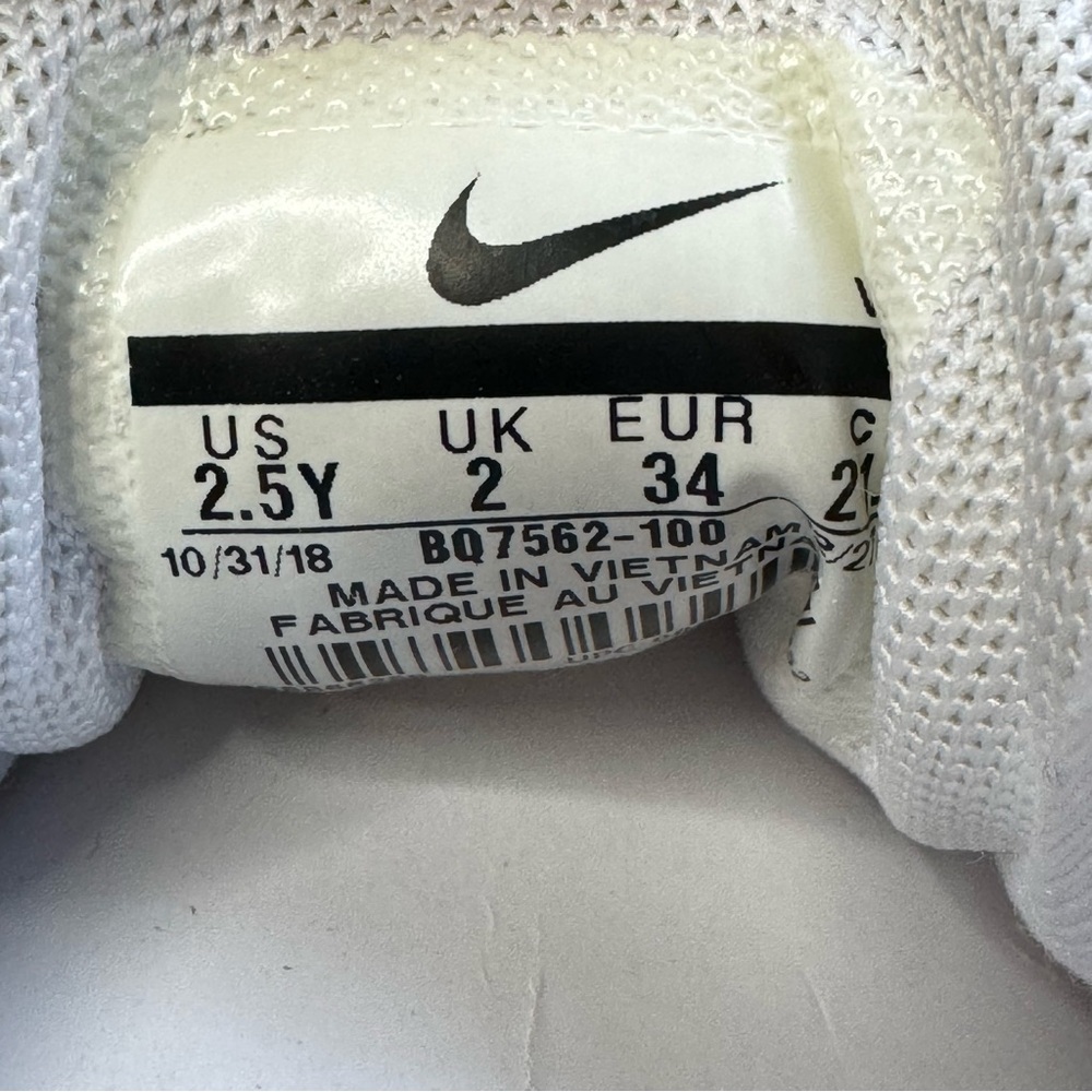 {Nike} Viale Space Dye Sneakers - Picture 7 of 7